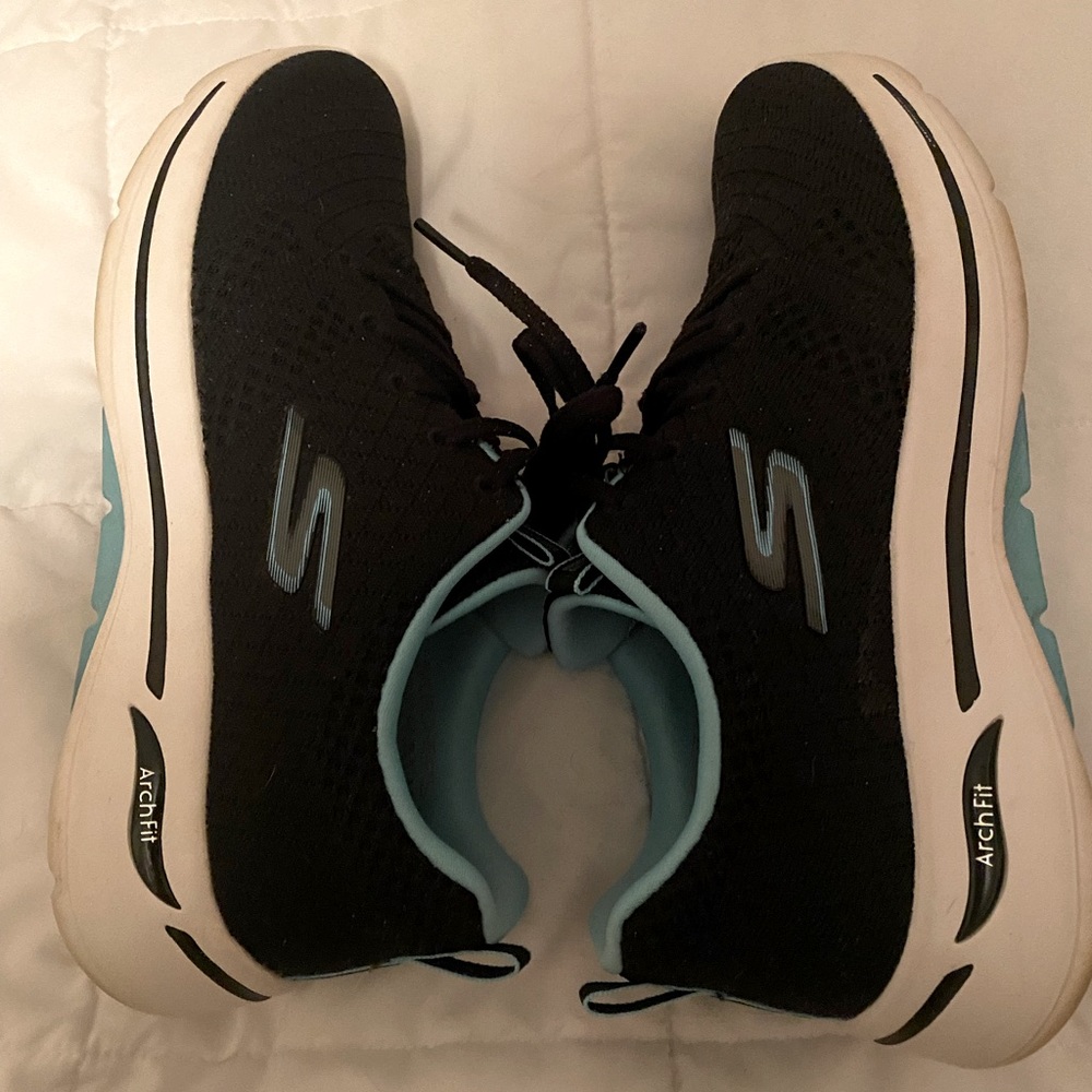 Women’s Sketchers ArchFit Shoes